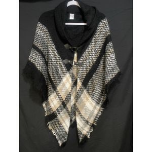 Isa & Stef One Size Black White Beige Snap Front Large Plaid Poncho